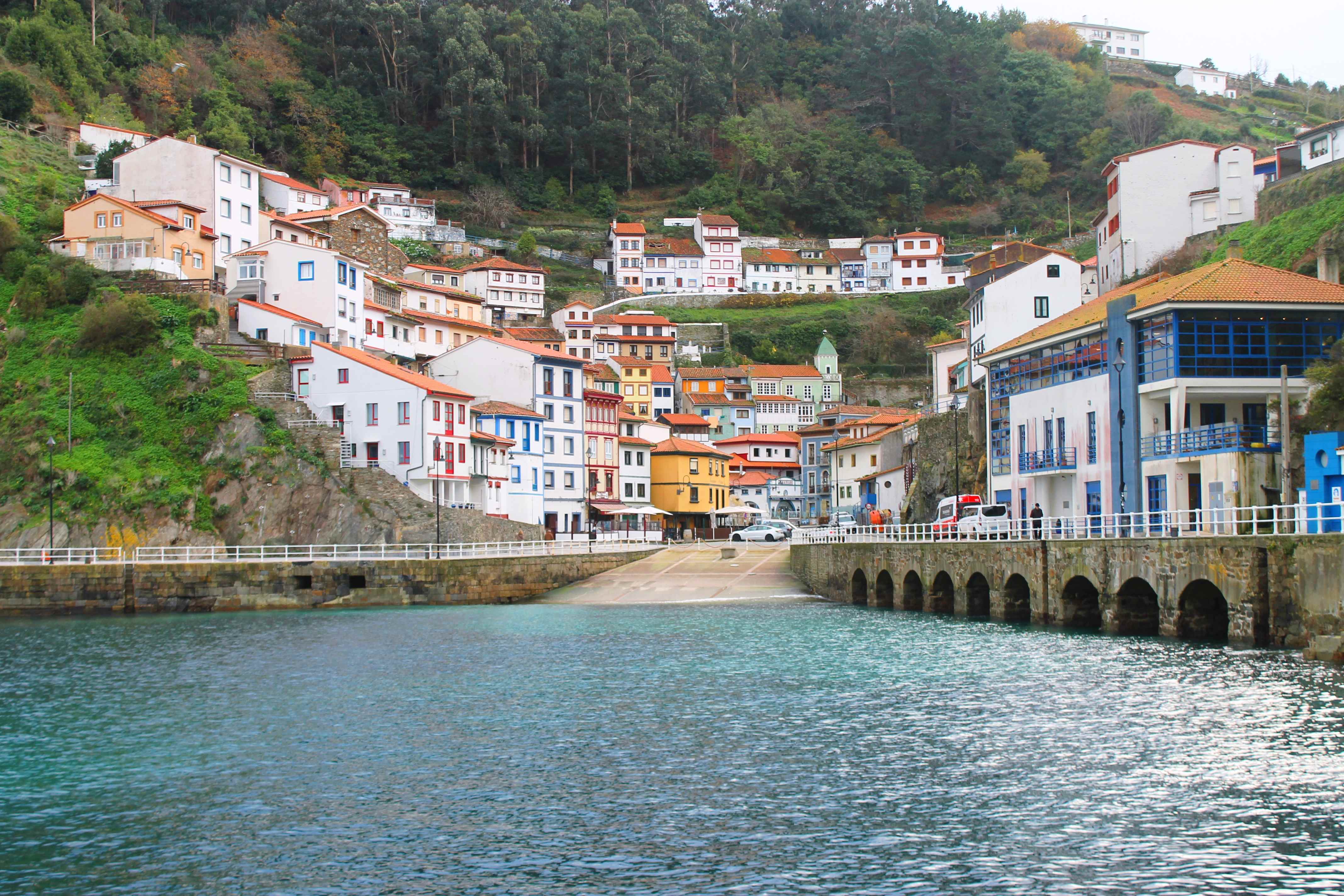 Private guided tour of Cudillero