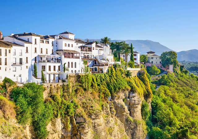 Pueblos Blancos y Ronda, una excursión esencial por la Serranía